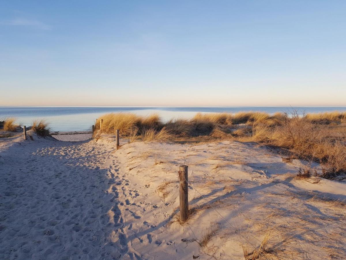 Holiday Home On The Island Of Poel With Sauna Extérieur photo